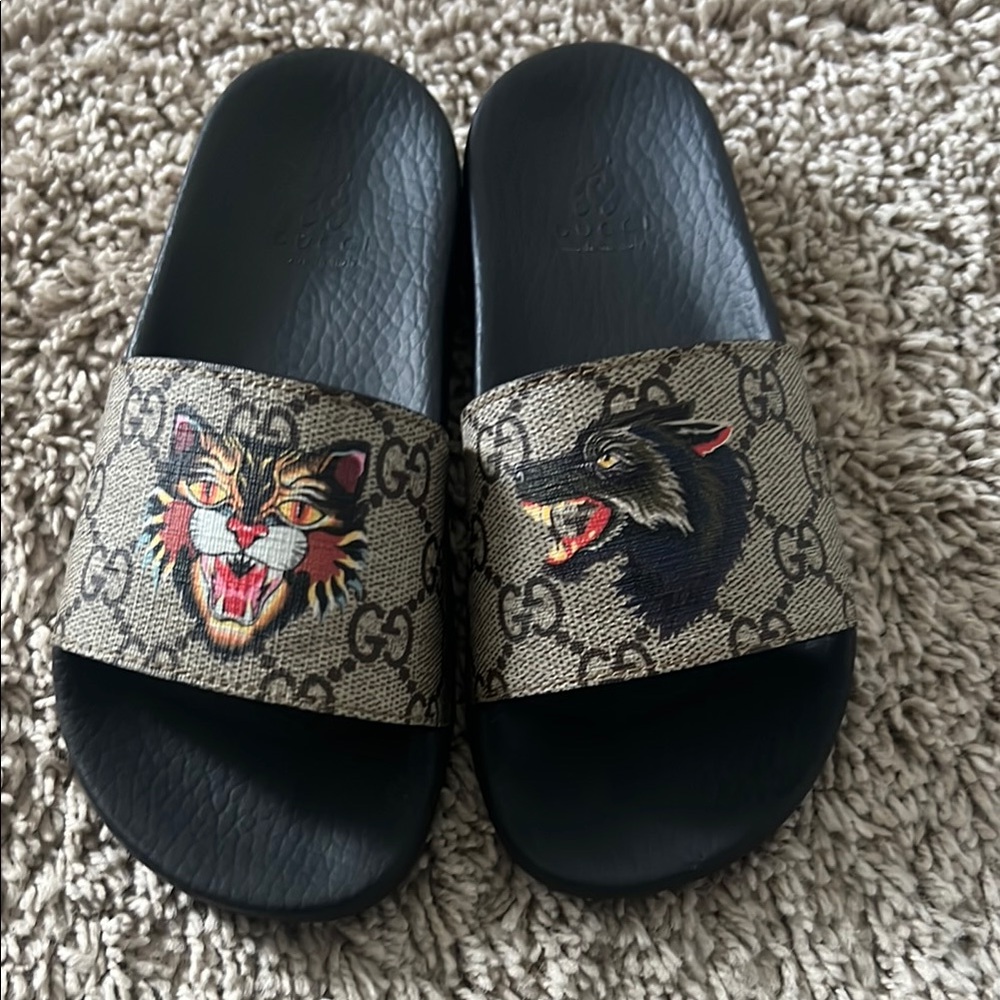 Girls Gucci Beige and Black Animal Motif Slides size:31 No Box/Bag